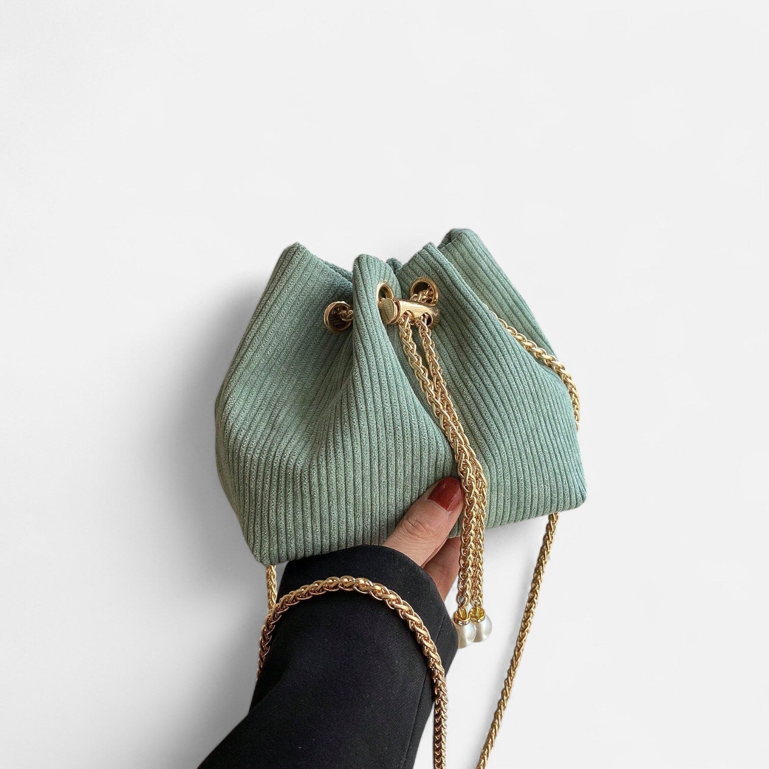 DESINES | Vintage Cylindrical Bag for Women - Retro Charm