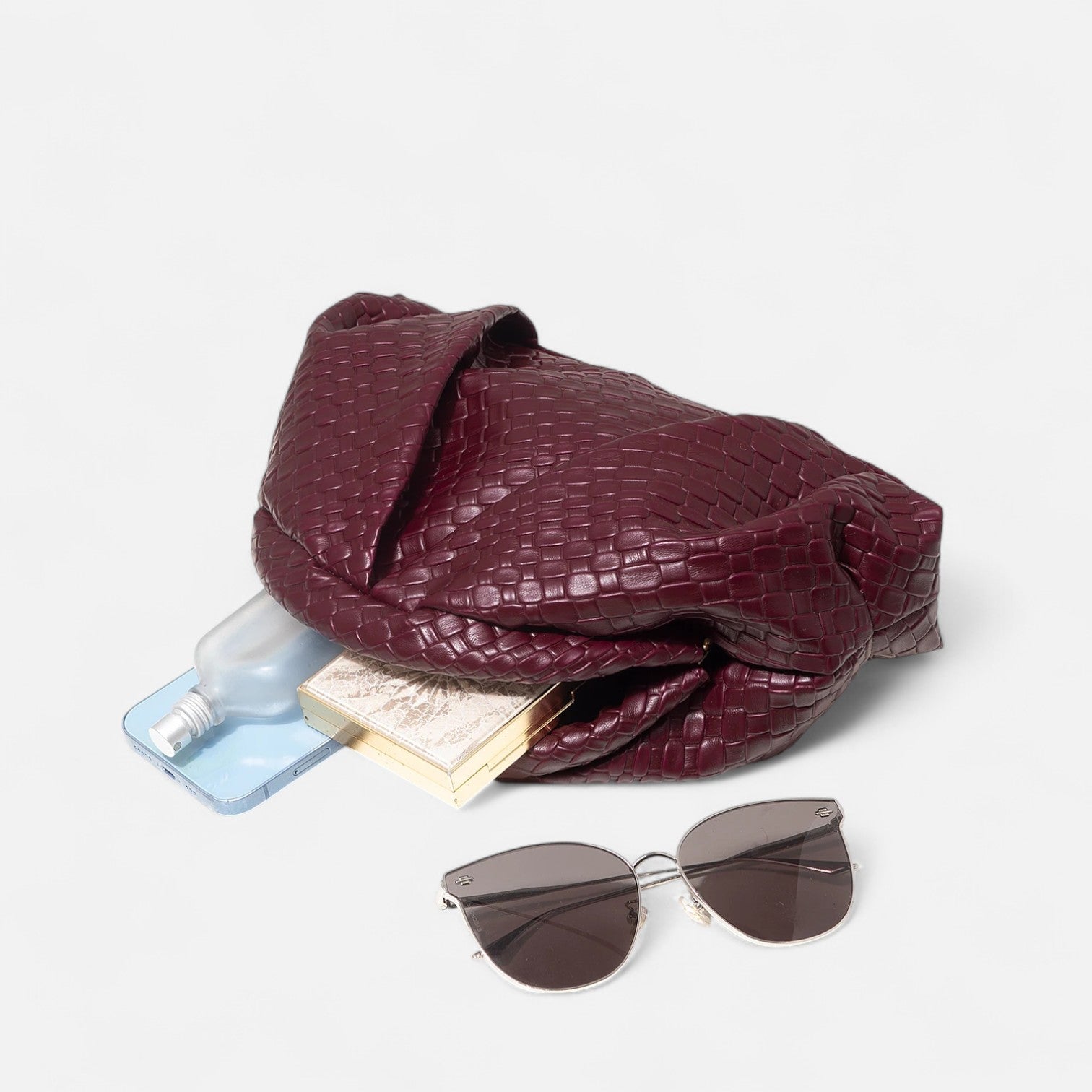 Desines | Vintage leather Clutch – Retro Charm